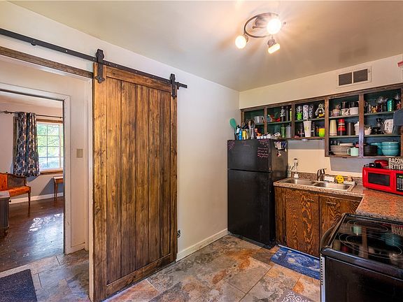 5th image of 1913 27th St