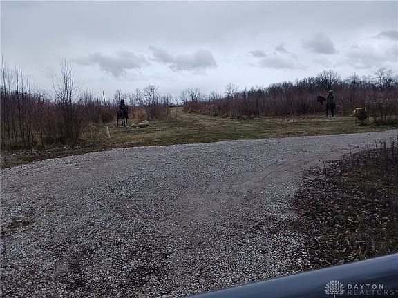 2nd image of 2186 Twin Oaks Dr