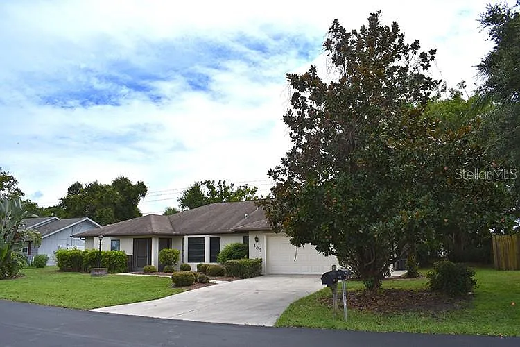147 Hourglass Dr — Photo 22