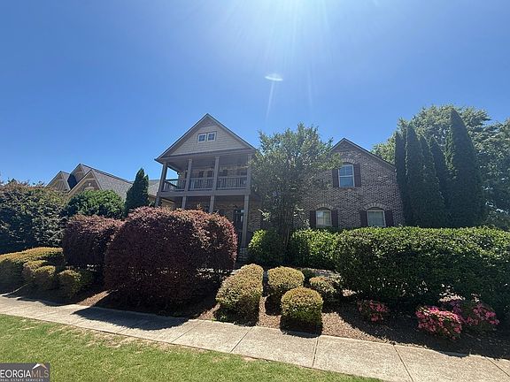 3rd image of 2294 Lake Cove Ct