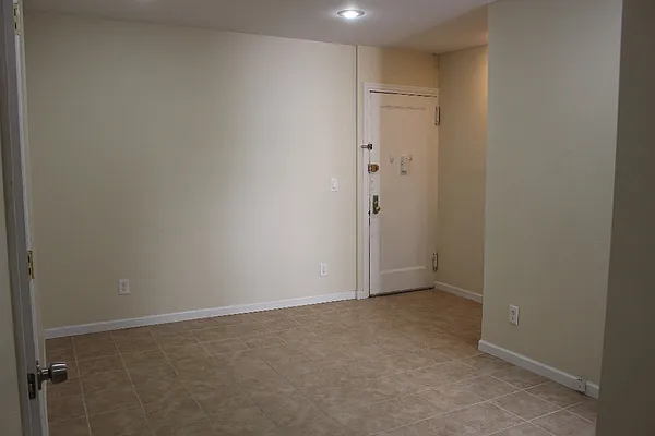 Rented by NES Realty  | media 21