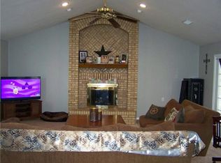 116 W Whitewright Rd, Savoy, TX 75479