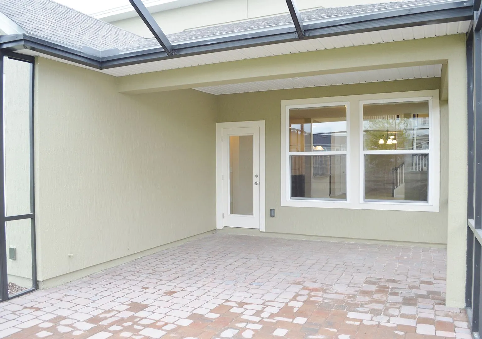 174 Spring Park Ave — Photo 4