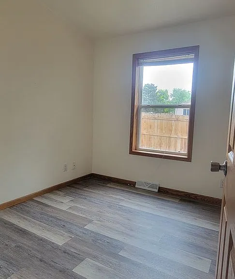 1323 Natalie St — Photo 19