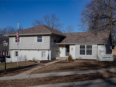 404 Hillcrest Cir, Belton, MO, 64012