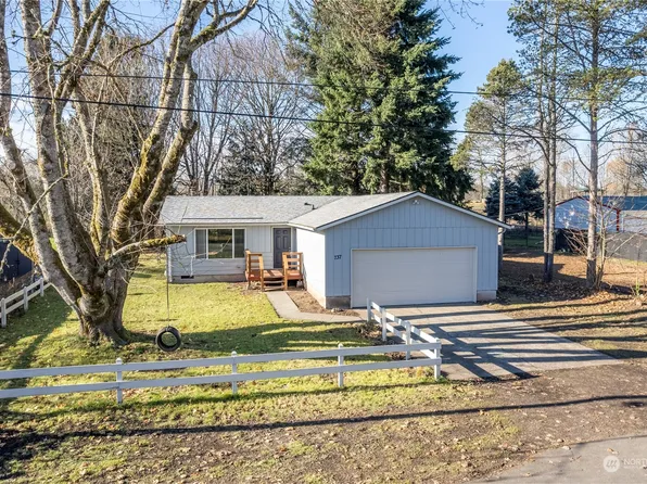 737 SW 6th Avenue, Castle Rock, WA 98611