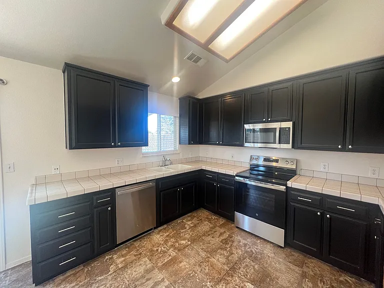 603 Cinnabar Way — Photo 7