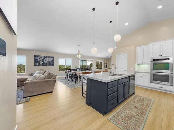343 S Barnwell St, Oceanside, CA 92054
