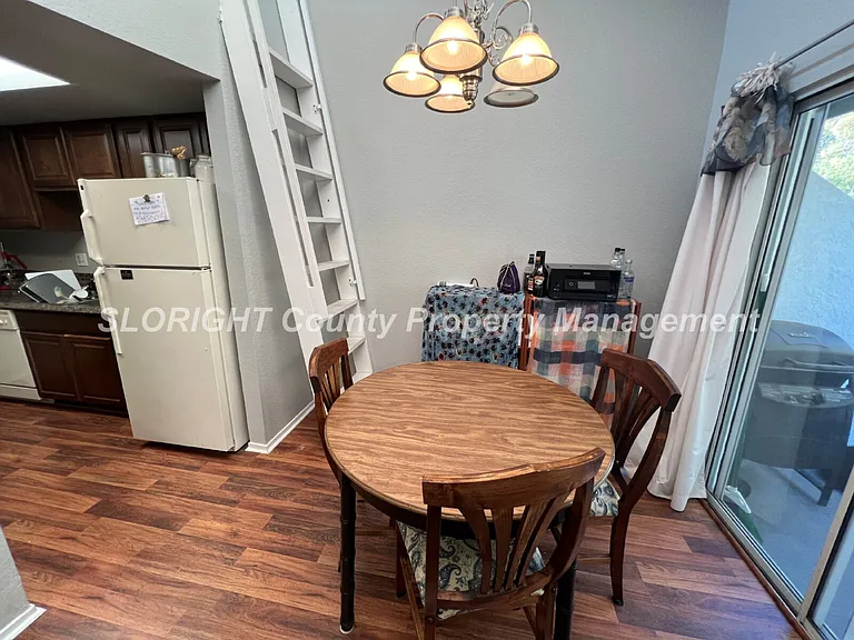1039 Southwood Dr #D — Photo 6