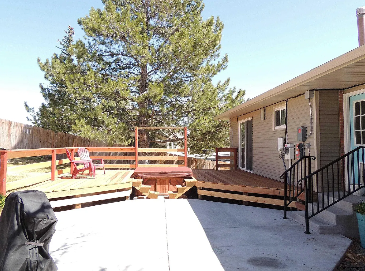 4 bed, 2206 sqft, $3,000 — Photo 2