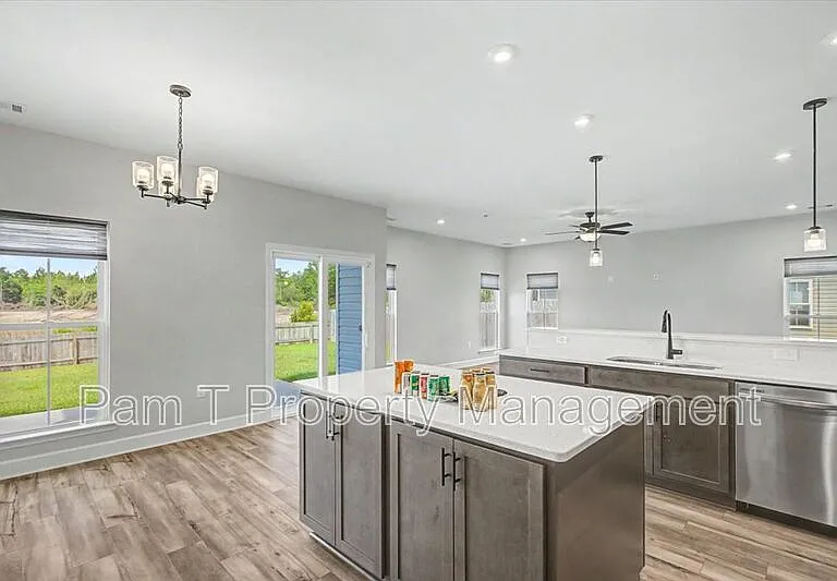203 Alyssa Ave — Photo 22