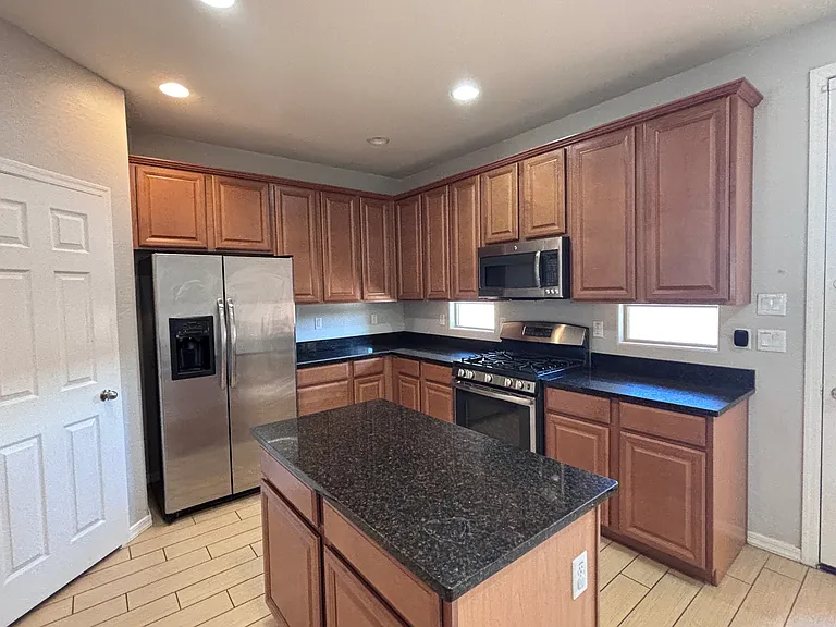 2969 E Glenhaven Dr — Photo 5