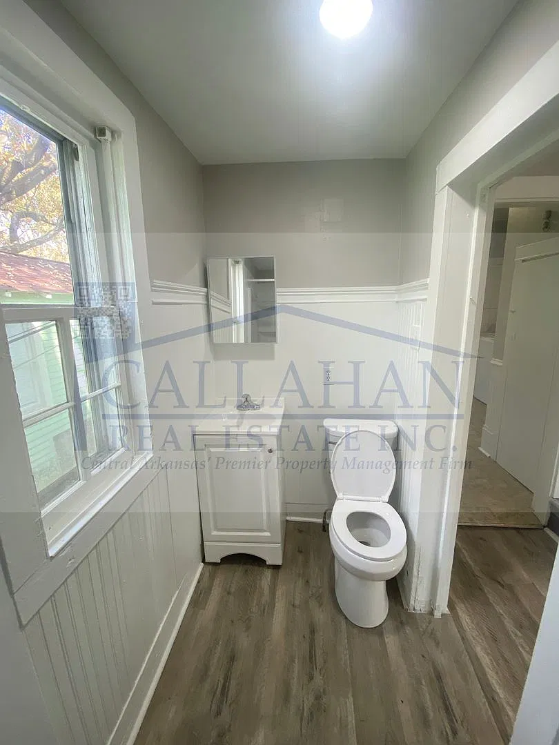 Little Rock 2 Bed Bungalow — Photo 2