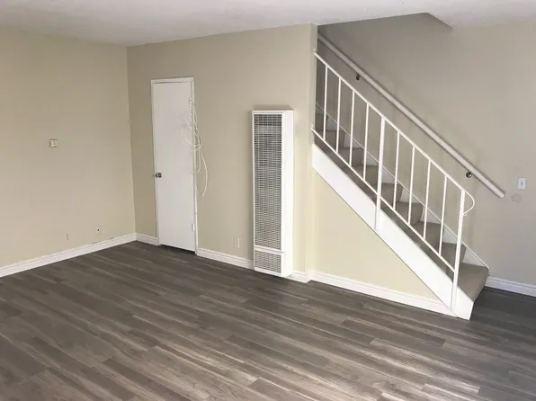 704 High Ln, Redondo Beach, CA 90278