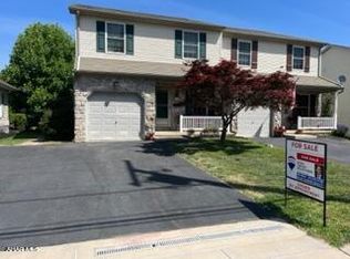 18 E 3rd St, Quarryville, PA 17566