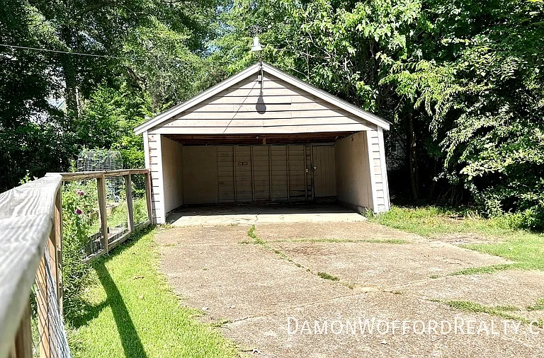 3917 N State St — Photo 26
