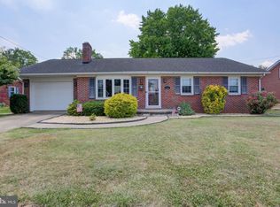 522 Mentzer Ave, Chambersburg, PA