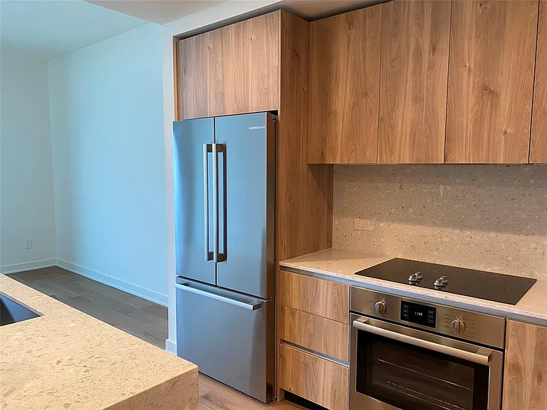 84 East Ave #2607 — Photo 1
