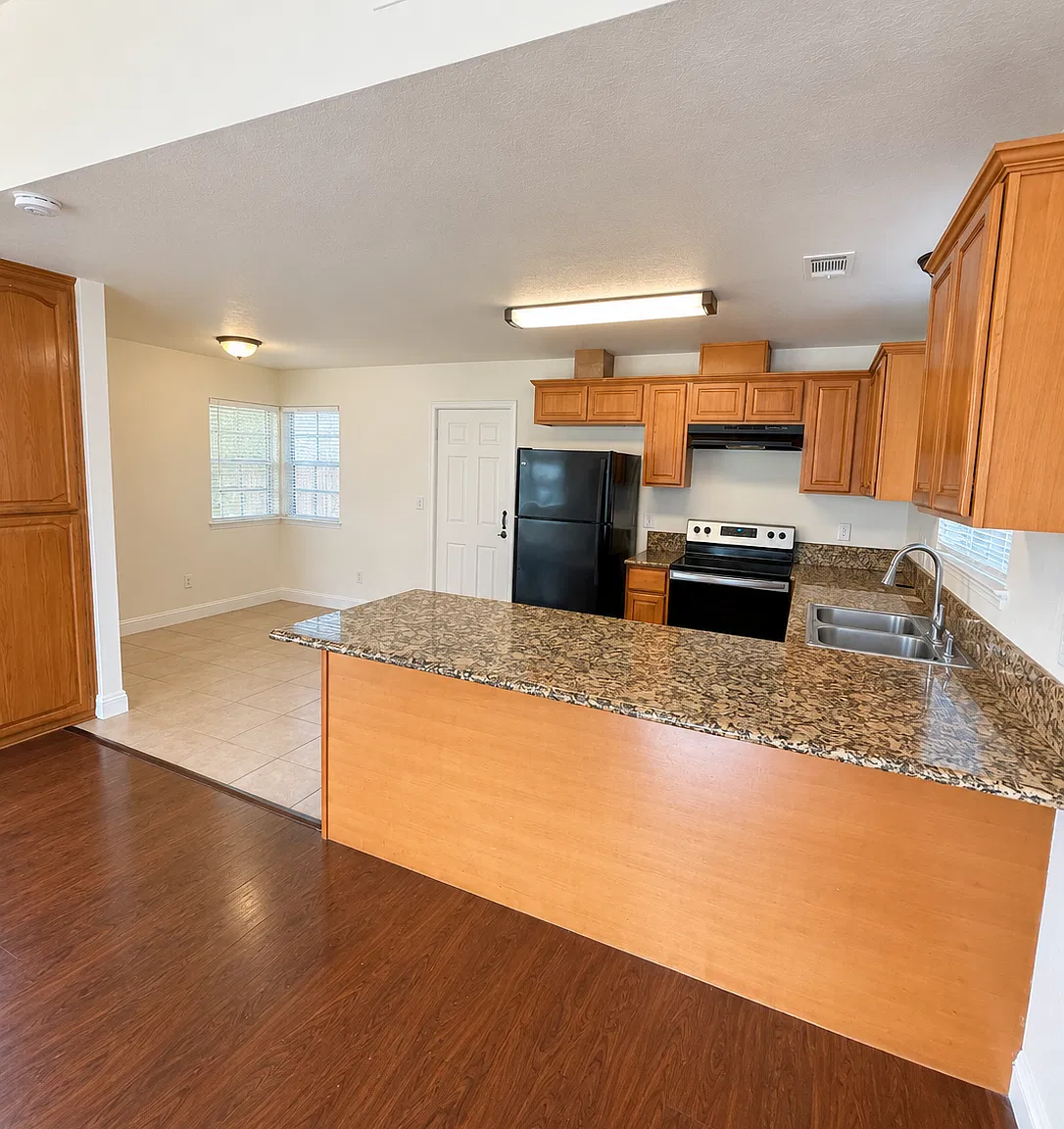 3 bed, 1503 sqft, $2,600 — Photo 3