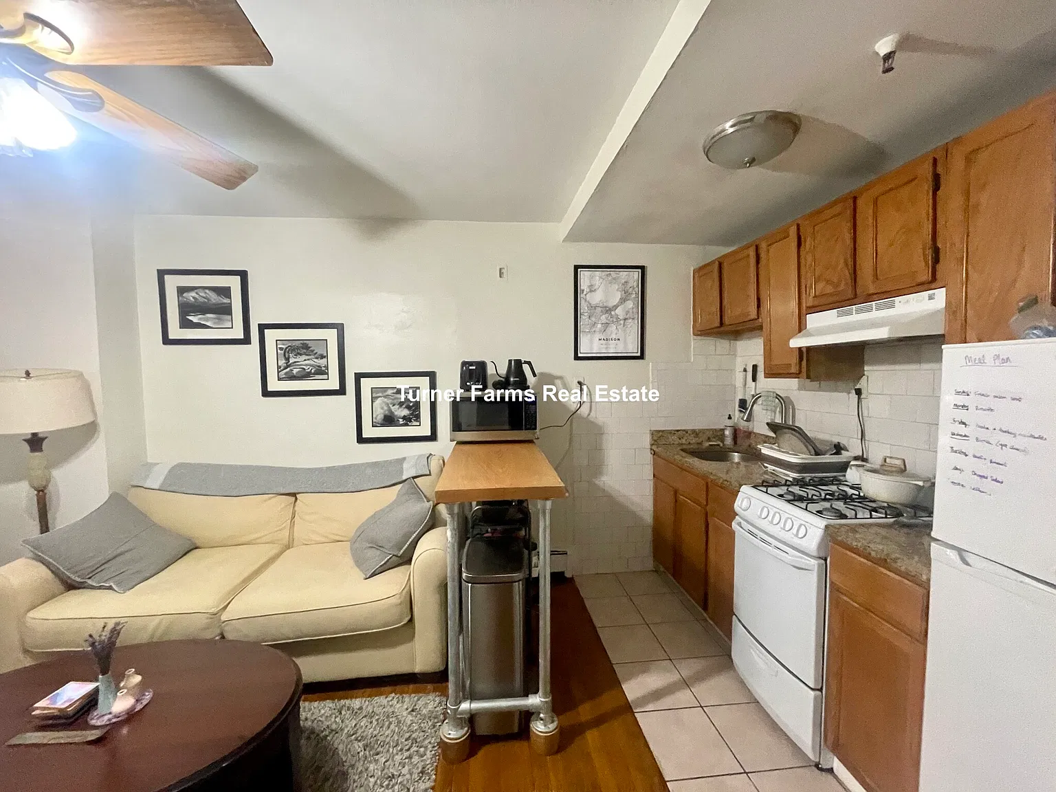 2 bed, 9999 sqft, $3,200 — Photo 2