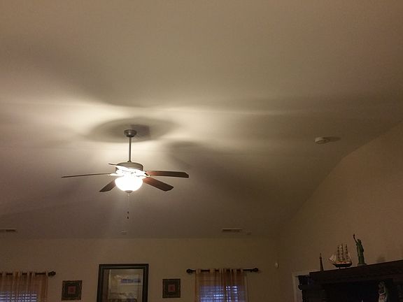 5th image of 273 Stockbridge Dr