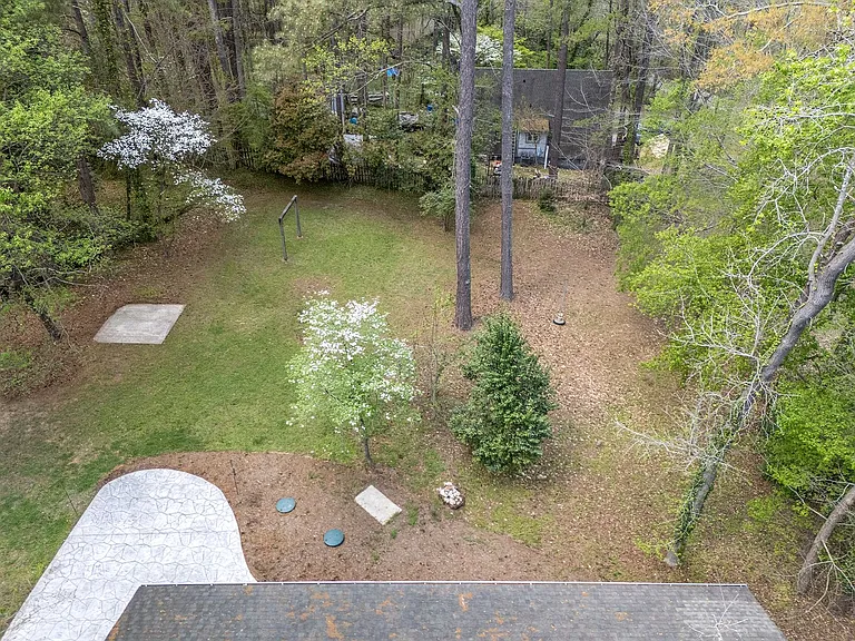 8907 Rollingwood Rd — Photo 18