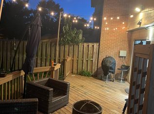 1215 Springtide Pl, Herndon, VA 20170