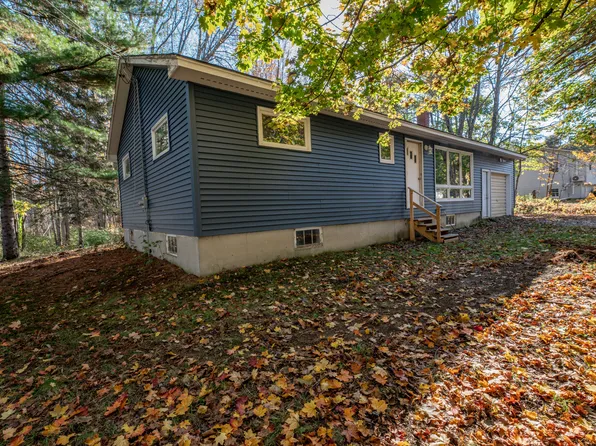 46 Edwards Street, Lincoln, ME 04457