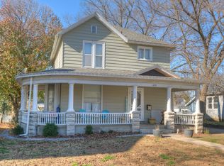 1239 S Maple St, Carthage, MO 64836
