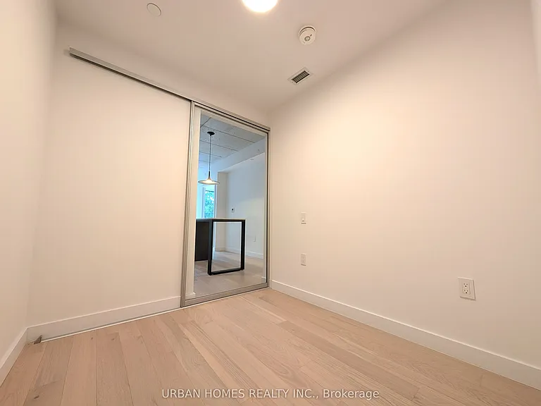 1720 Bayview Ave #508 — Photo 16