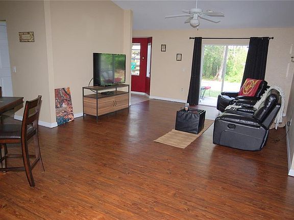 2nd image of 2259 N San Mateo Dr