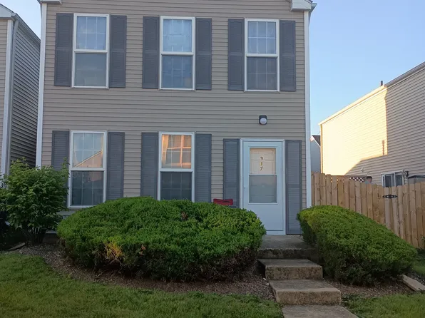917 Four Seasons Blvd #917, Aurora, IL 60504