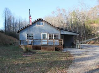 264 Rocky Step Rd, Scott Depot, WV 25560