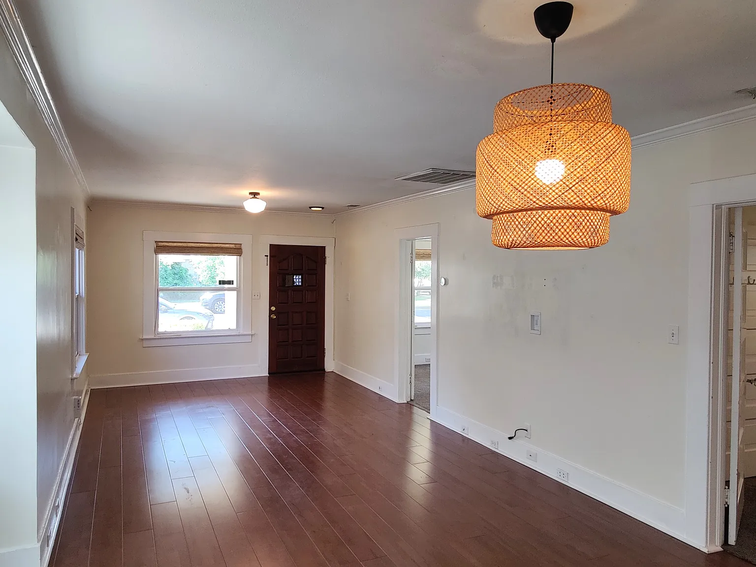 2 bed, 1.5 bath, 1092 sqft, $2,150 — Photo 3