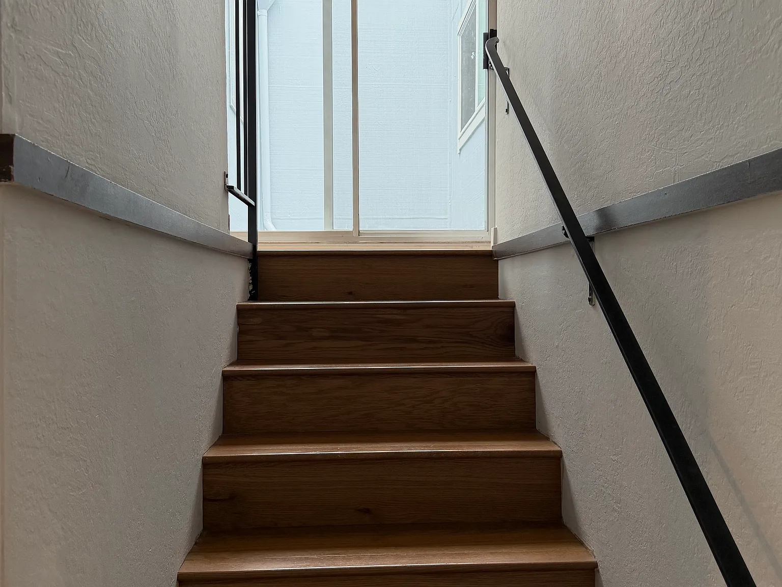 4 bed, 1770 sqft, $4,500 — Photo 3