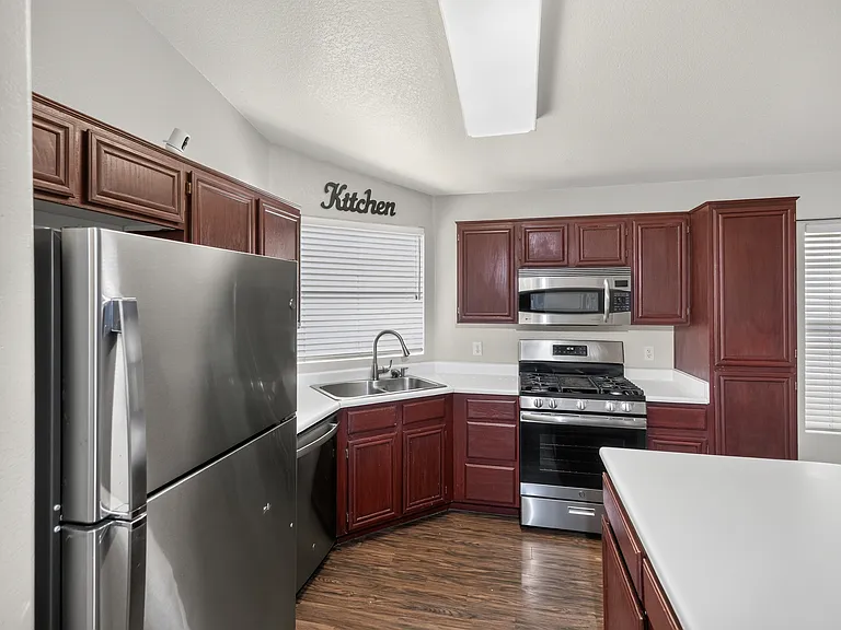5438 Olympic Spirit Ln — Photo 4