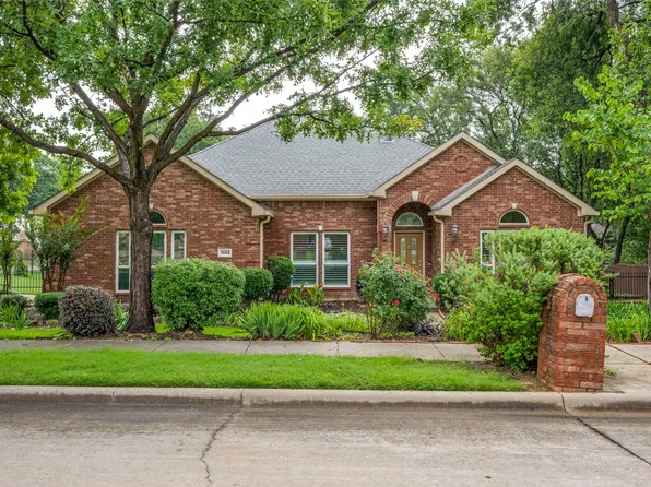 3604 Leeds Ct, Corinth, TX 76210