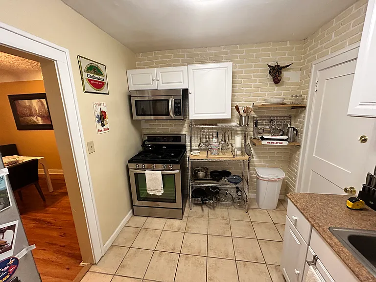 2933 E Derbyshire Rd #1 — Photo 9