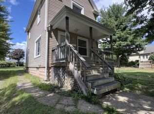 108 Regent St, Campbell, OH