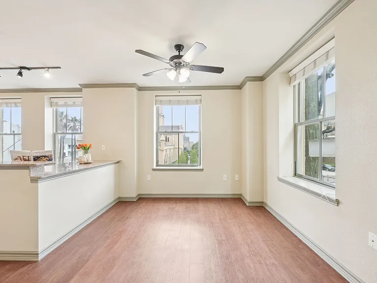 2101 Church Street — Photo 109