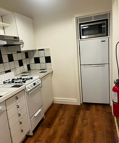62 N 3rd St #5 — Photo 5
