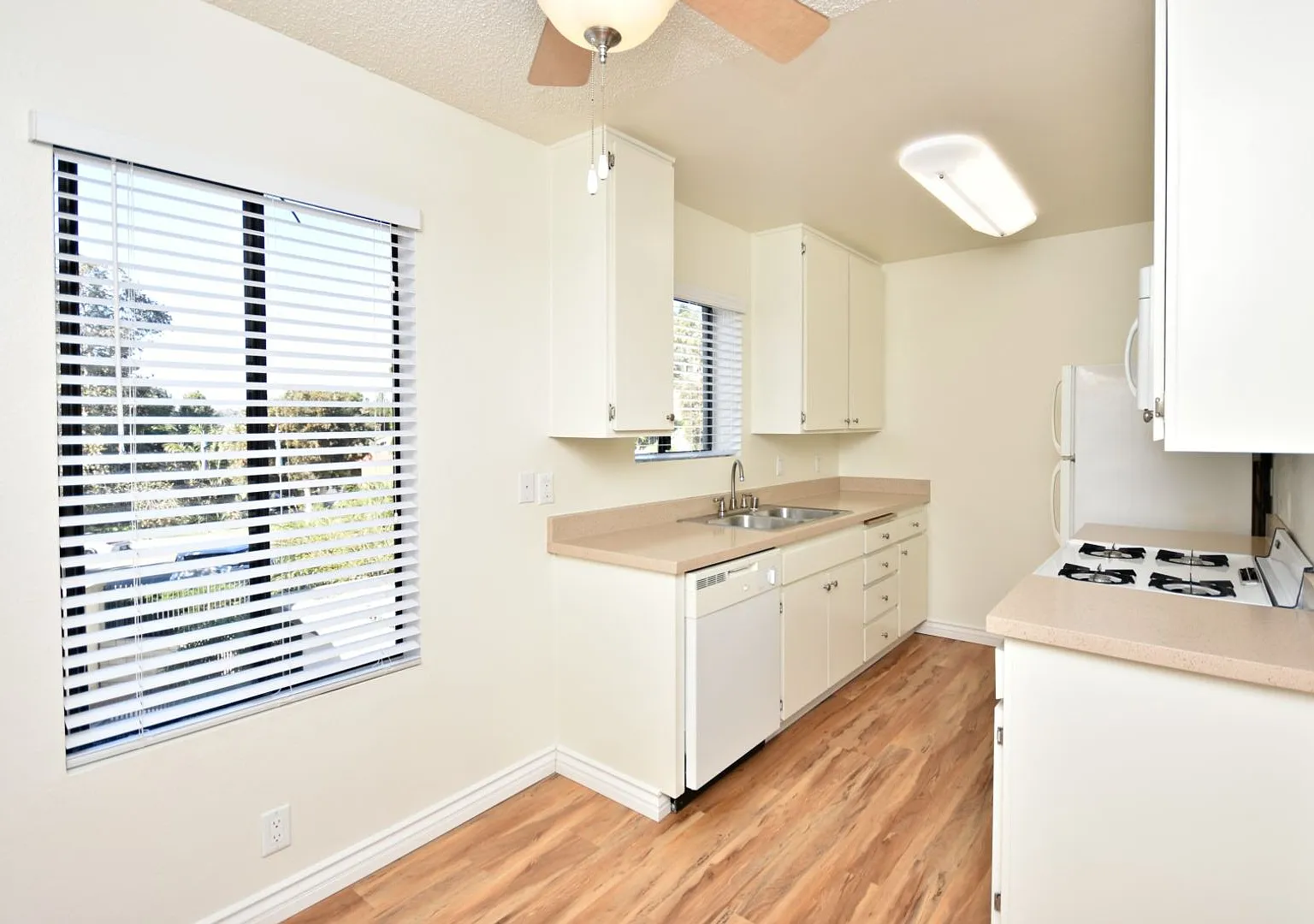 Villas de Laura Apts — Photo 2
