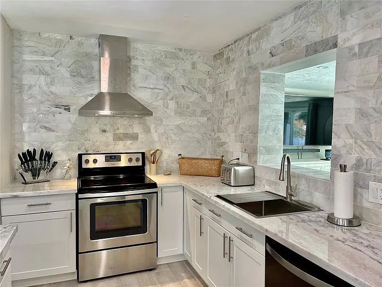 6312 S Lockwood Ridge Rd — Photo 6
