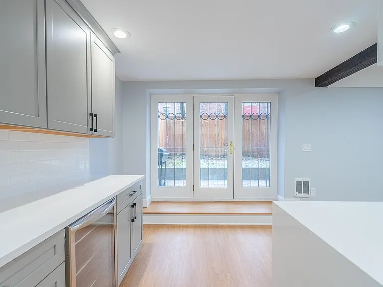 614 Columbus Ave — Photo 3