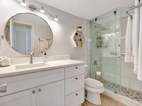 109 Paradise Harbour Boulevard #412, North Palm Beach, FL 33408