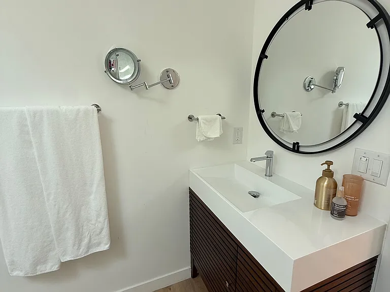 1154 S Highland Ave #1154 — Photo 8