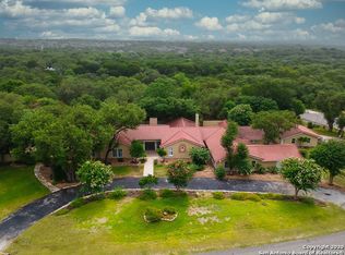 8754 Avator Cir, Boerne, TX 78015