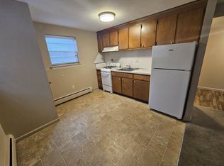 1222 Stanley St #1B, New Britain, CT 06051