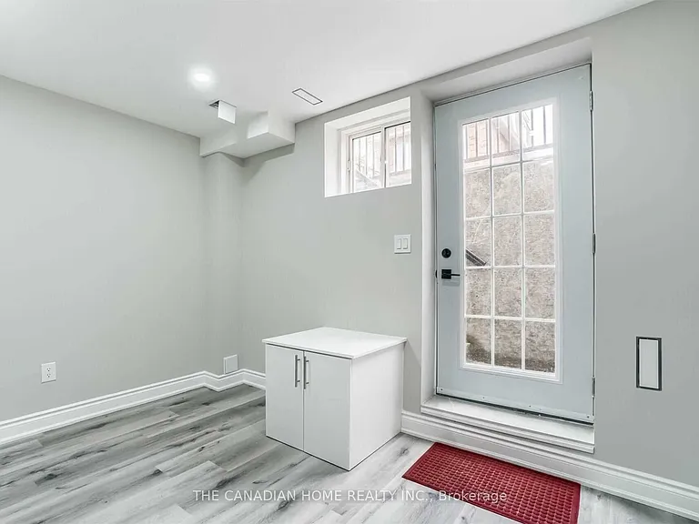 36 Enford Cres #BSMNT — Photo 5