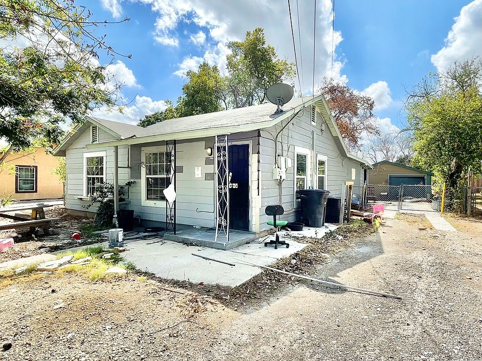 1st image of 926 WARE BLVD